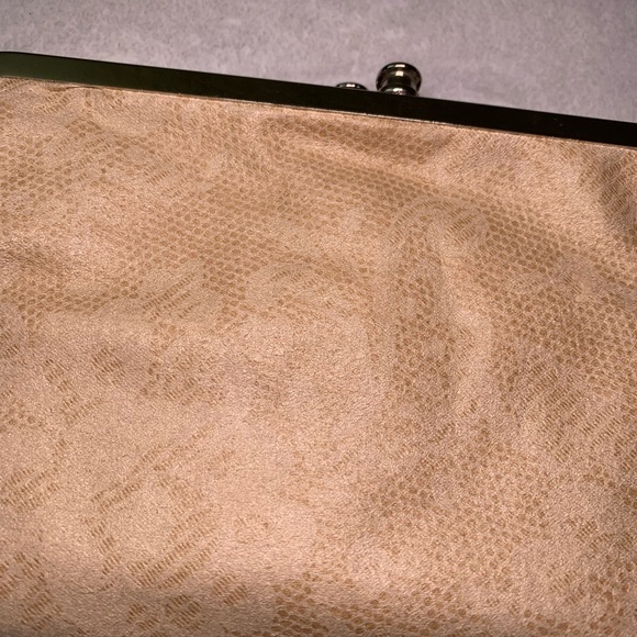 Cream Wallet clutch with lots of pockets - Picture 2 of 9